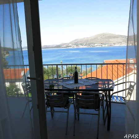 Apartments Luka Трогир Экстерьер фото