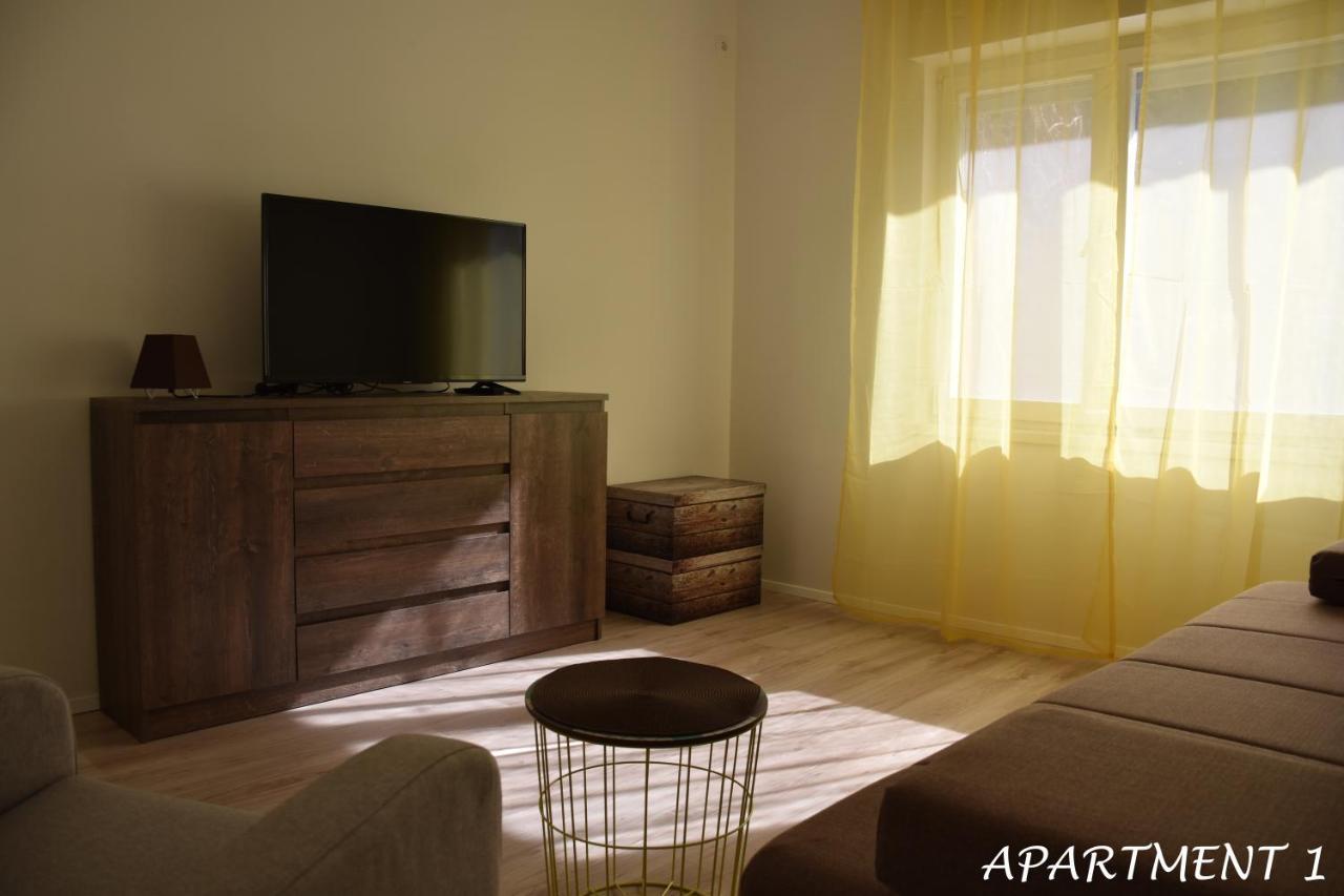 Apartments Luka Трогир Экстерьер фото