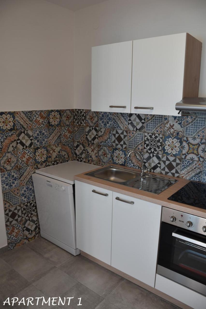 Apartments Luka Трогир Экстерьер фото