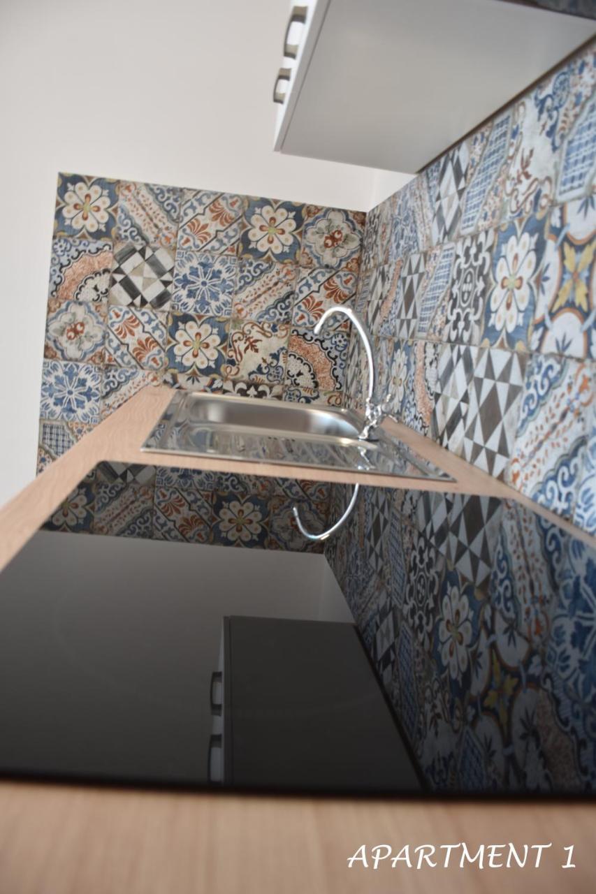 Apartments Luka Трогир Экстерьер фото
