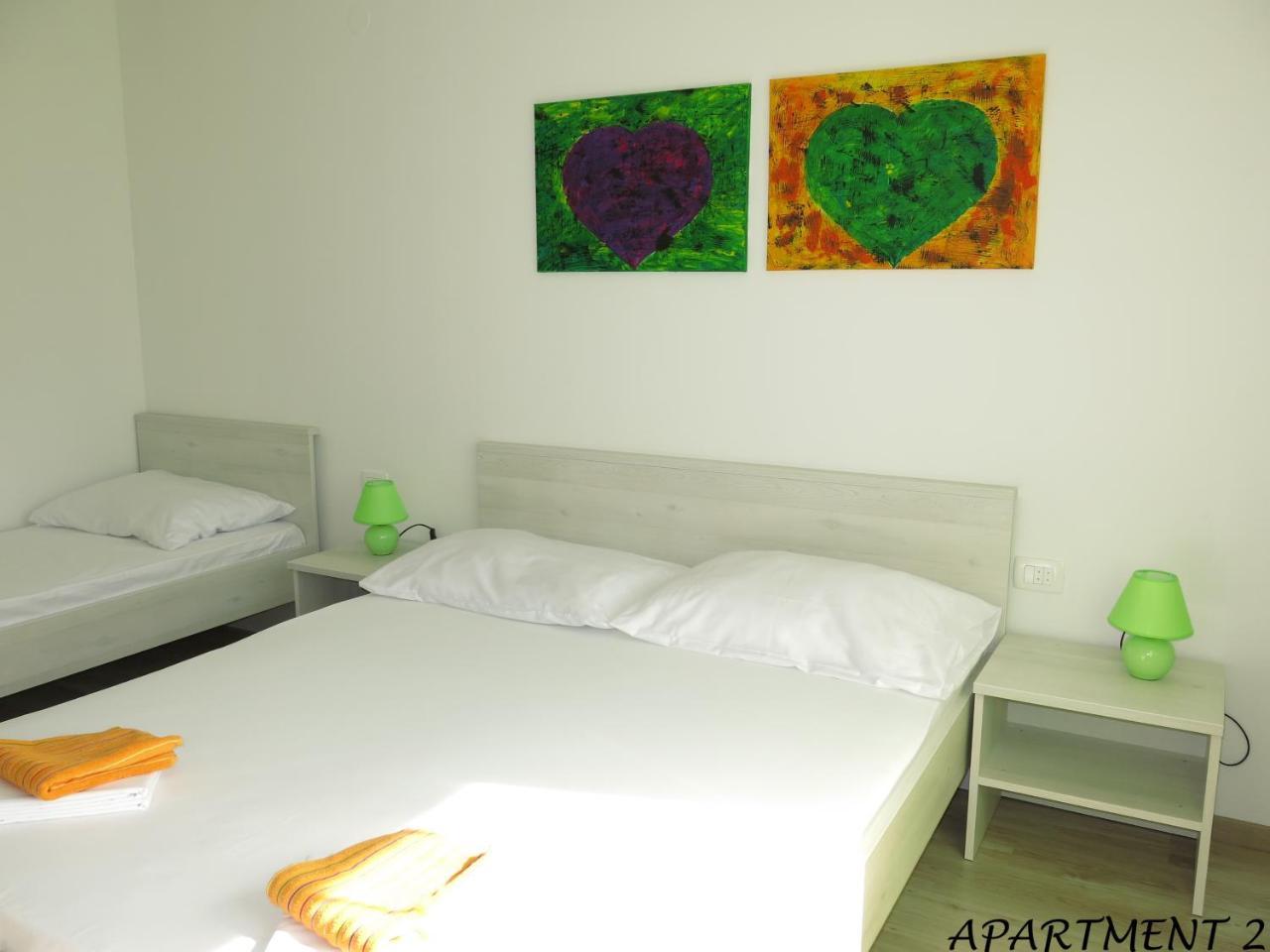 Apartments Luka Трогир Экстерьер фото