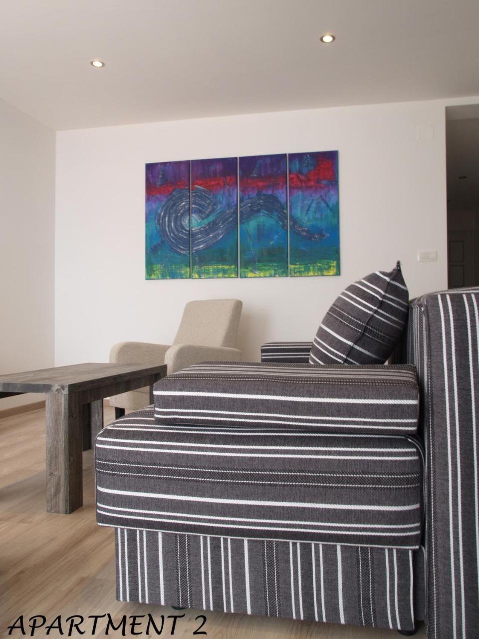 Apartments Luka Трогир Экстерьер фото