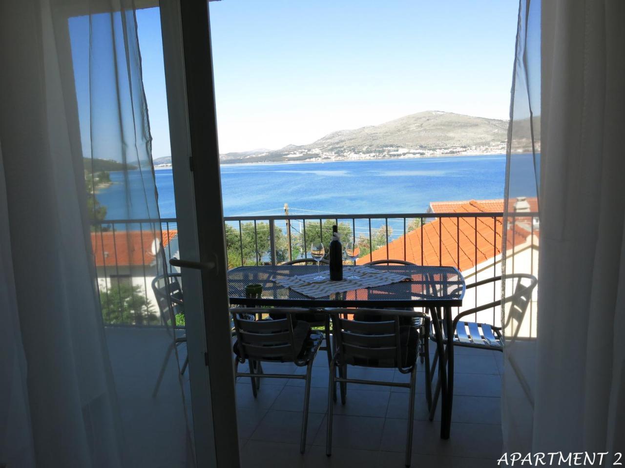 Apartments Luka Трогир Экстерьер фото